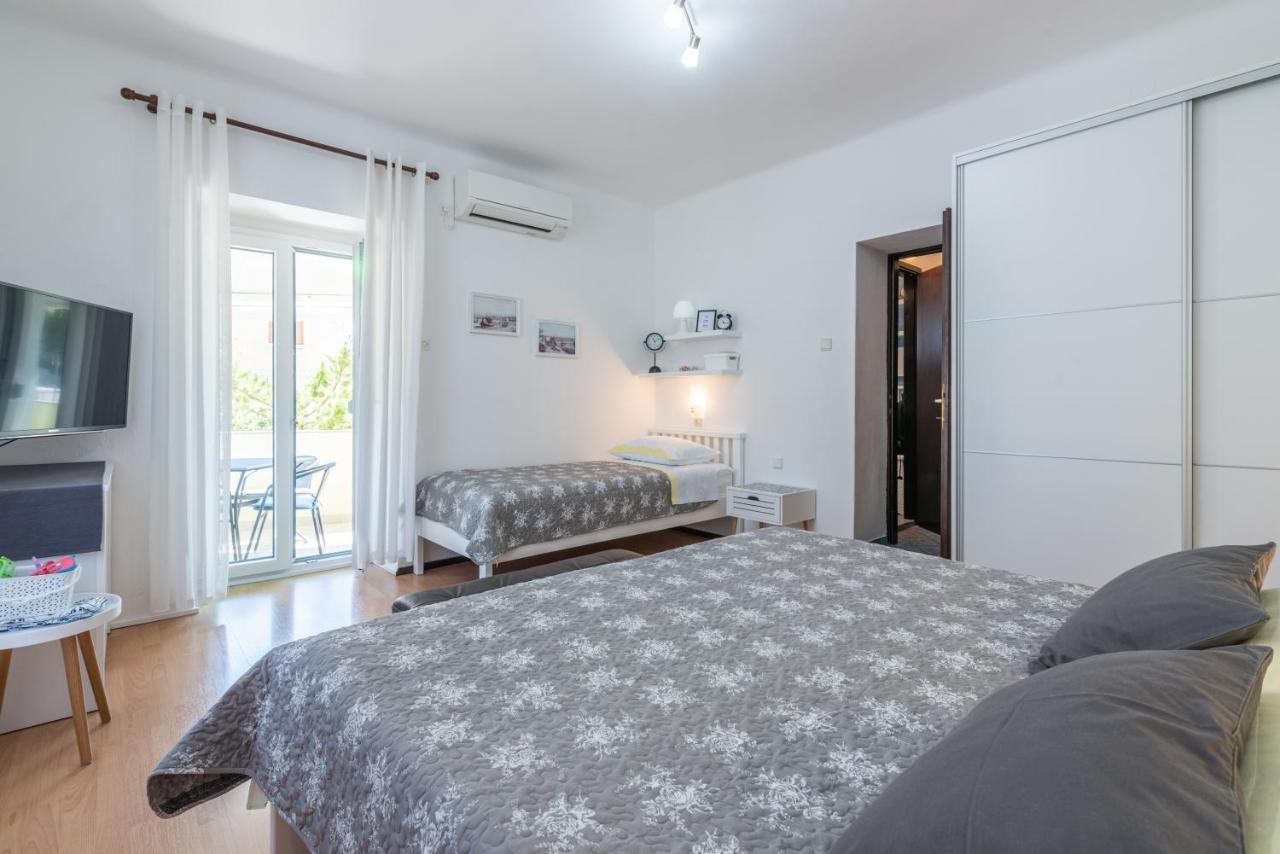 Apartment Luiza With Terrace Baška Extérieur photo